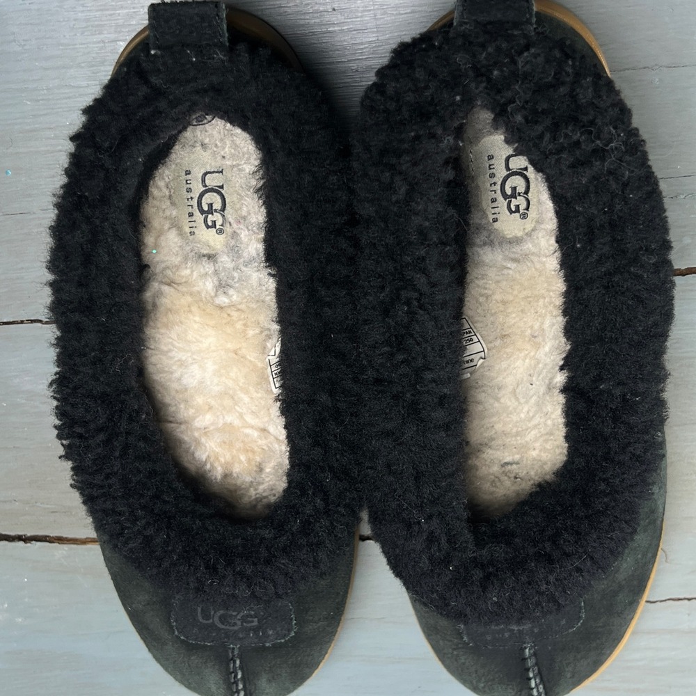 UGG Australia 1871 Black Suede Shearling Lined Slippers Womens 8 Gum Sole Shoes - Picture 12 of 12